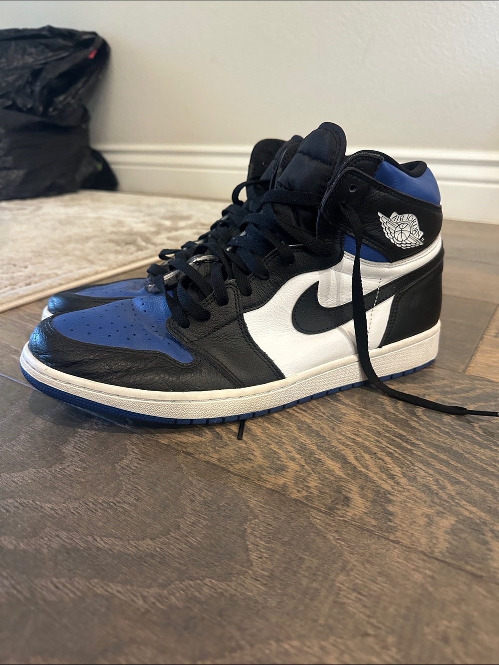 Nike Air Jordan 1 Retro High OG 'Royal Toe' sneakers